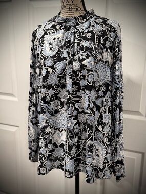 C&C California Black and Light Blue Paisley Blouse